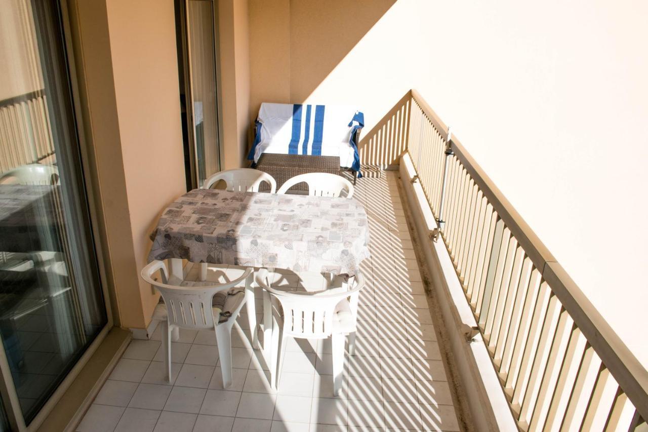 Les Golfeurs VII Apartamento Mandelieu Exterior foto